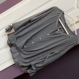 Women’s tie sleeve shirt